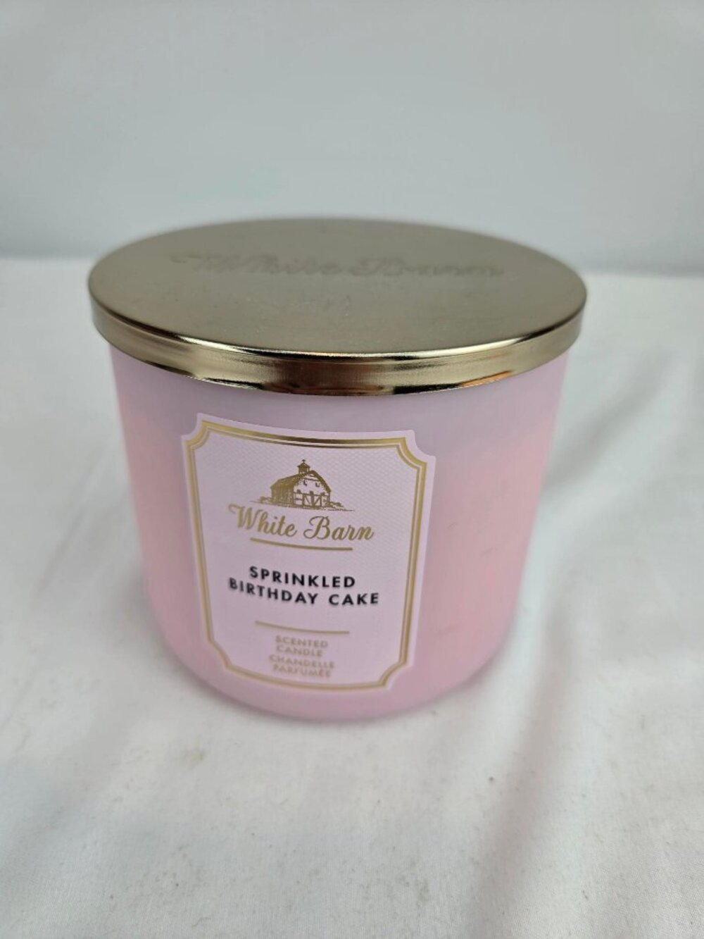 Bath & Body Works White Barn Sprinkled Birthday Cake 3-Wick Candle 14.5 oz NEW